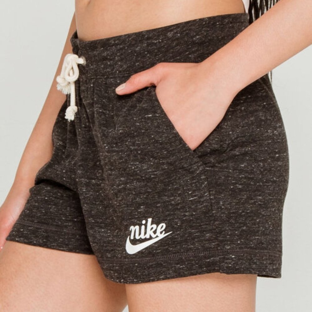 Nike Sportswear Gym Vintage Shorts. New. Wmns Sm
